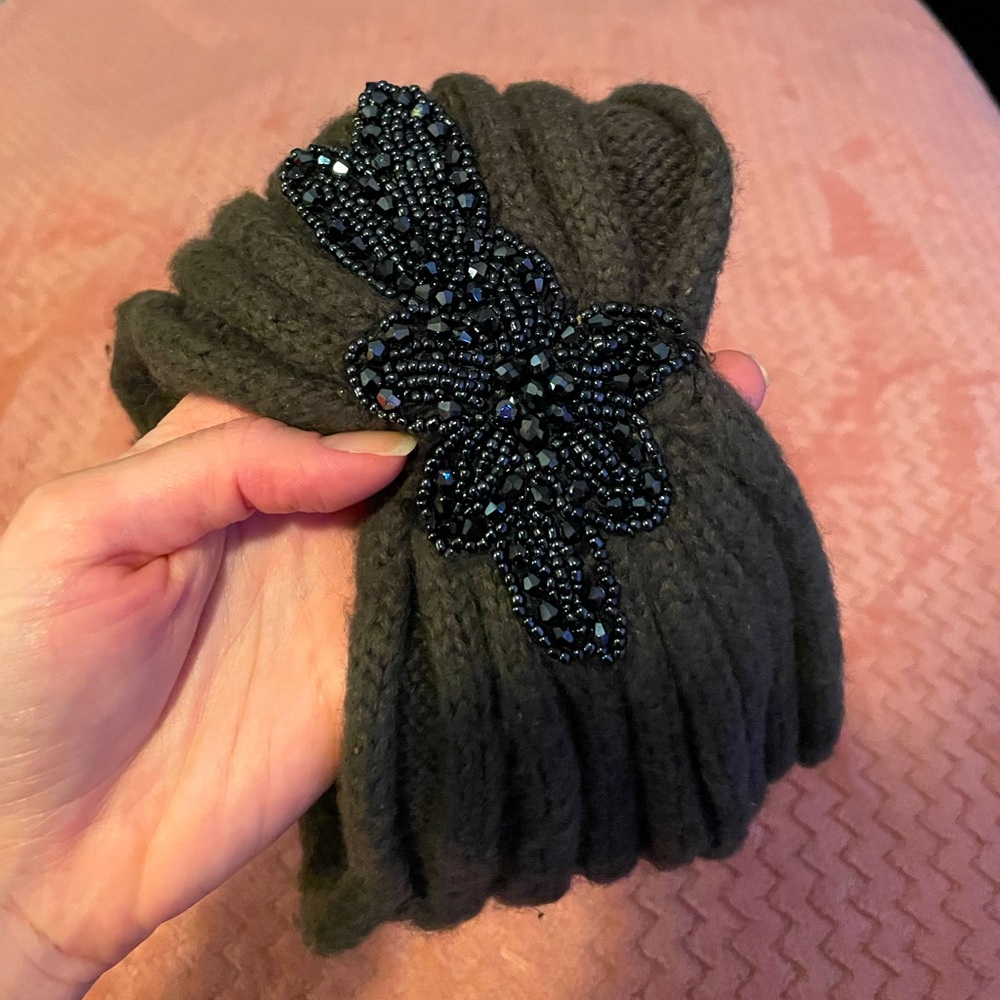 Knit Chunky Knit Gray Floral Applique Winter Thick